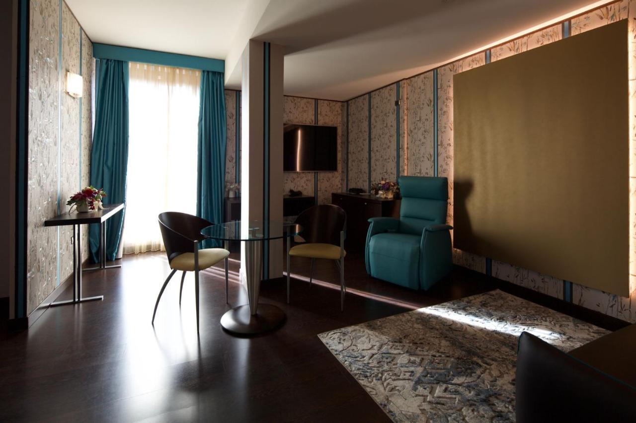 Hotel Valentino Терні Екстер'єр фото