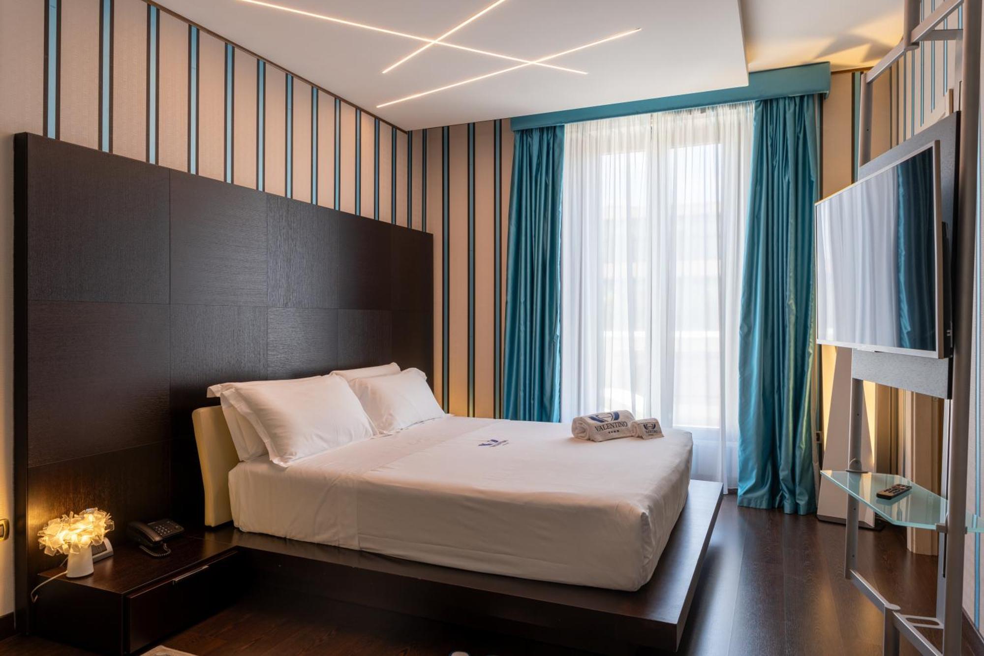 Hotel Valentino Терні Екстер'єр фото