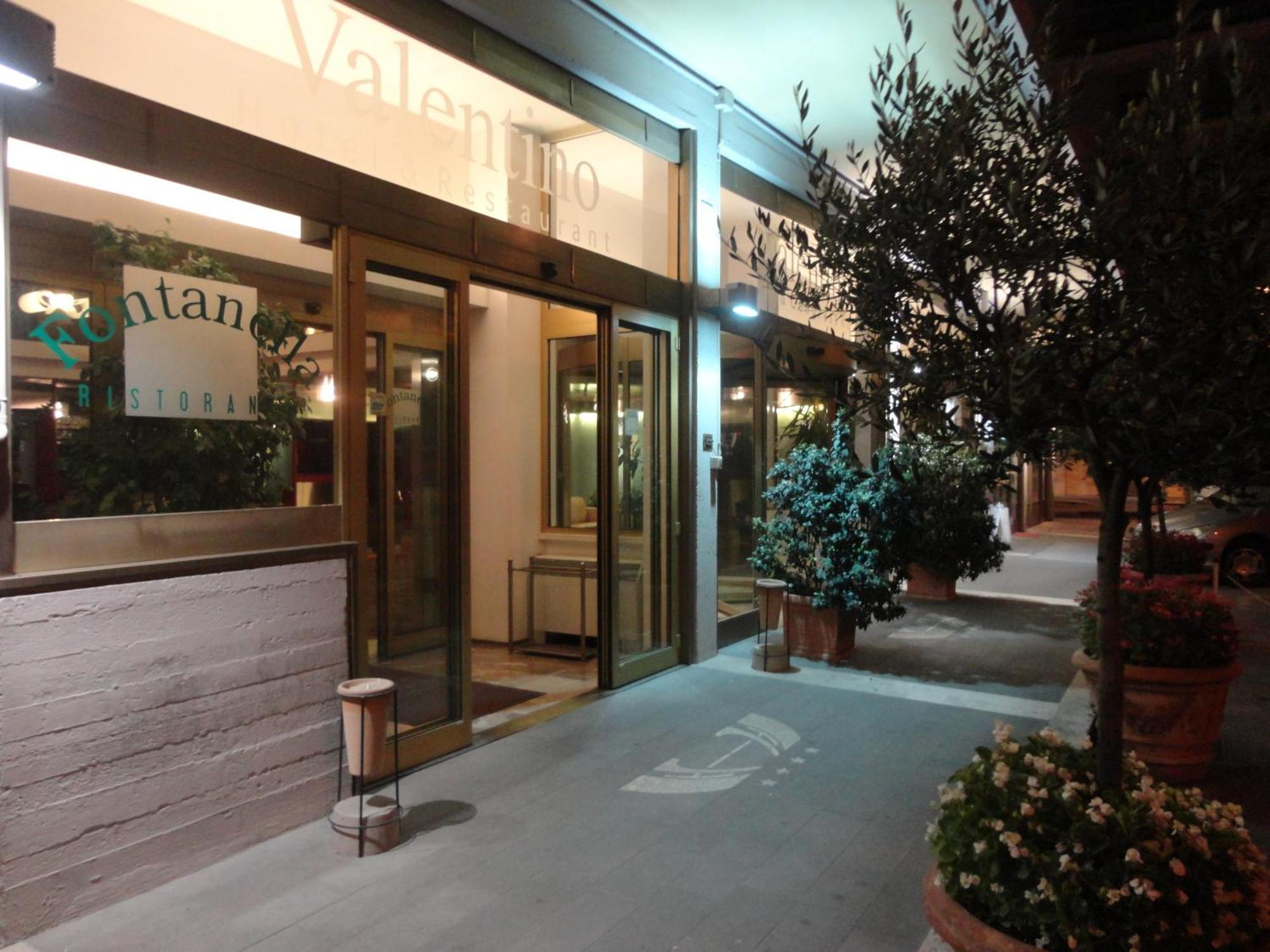 Hotel Valentino Терні Екстер'єр фото
