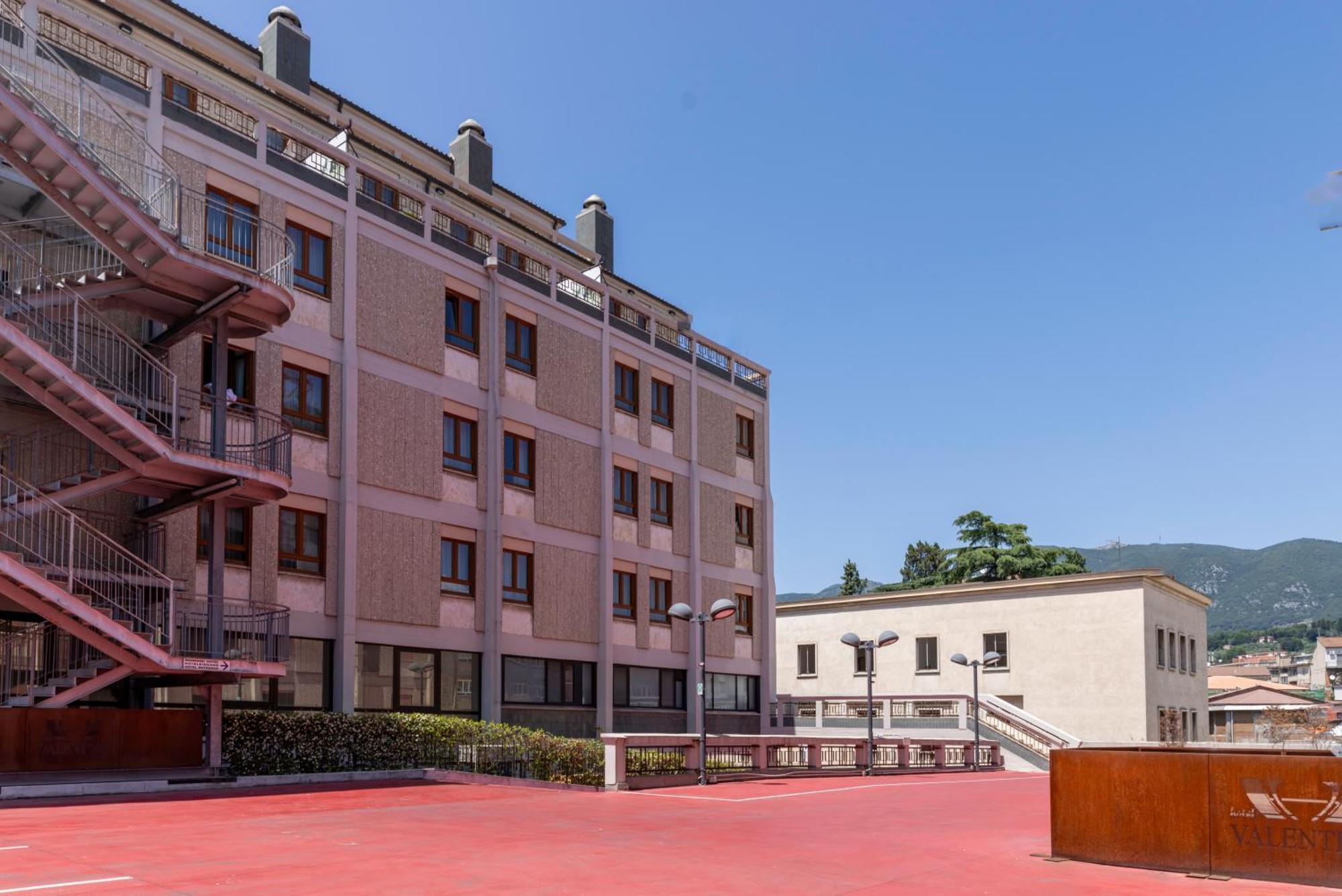 Hotel Valentino Терні Екстер'єр фото