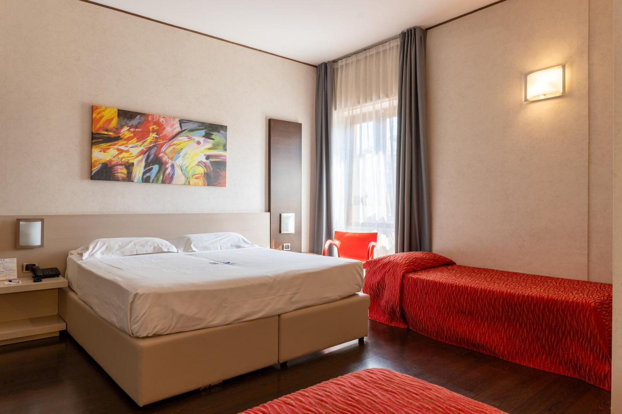 Hotel Valentino Терні Екстер'єр фото
